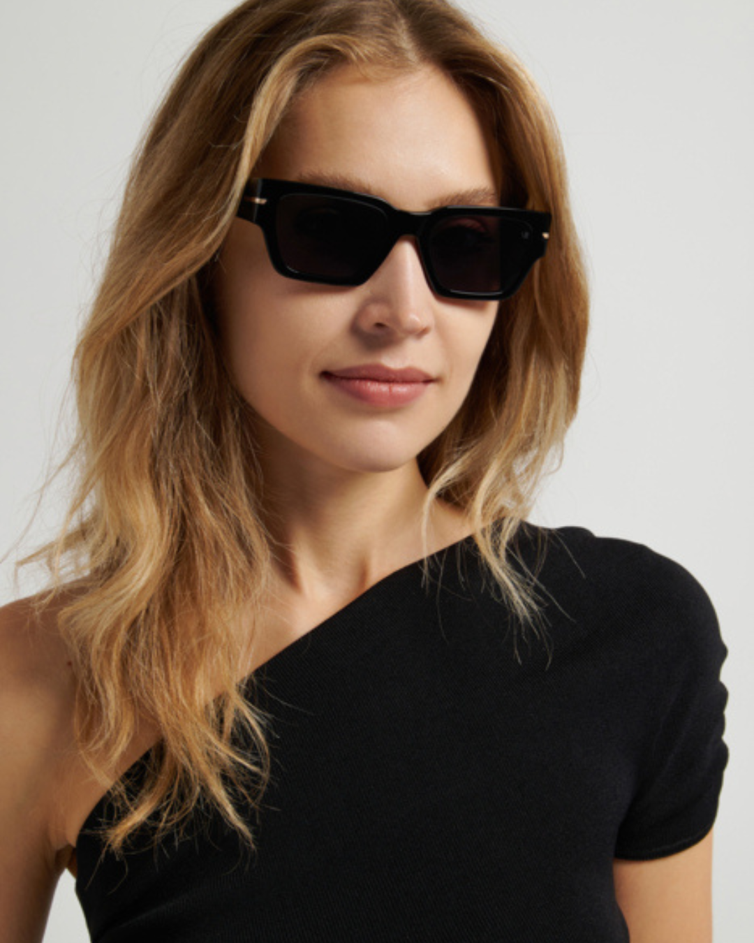 VICTORIA BECKHAM VB 7001/S (807-BLACK)