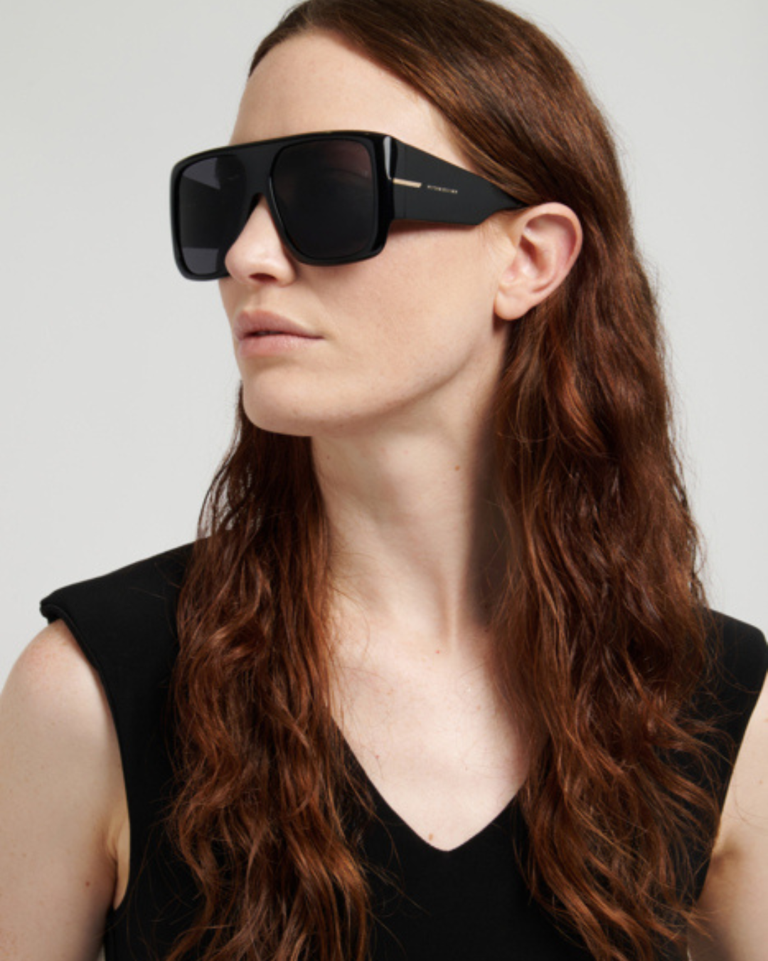 VICTORIA BECKHAM VB 7007/S (807-BLACK)