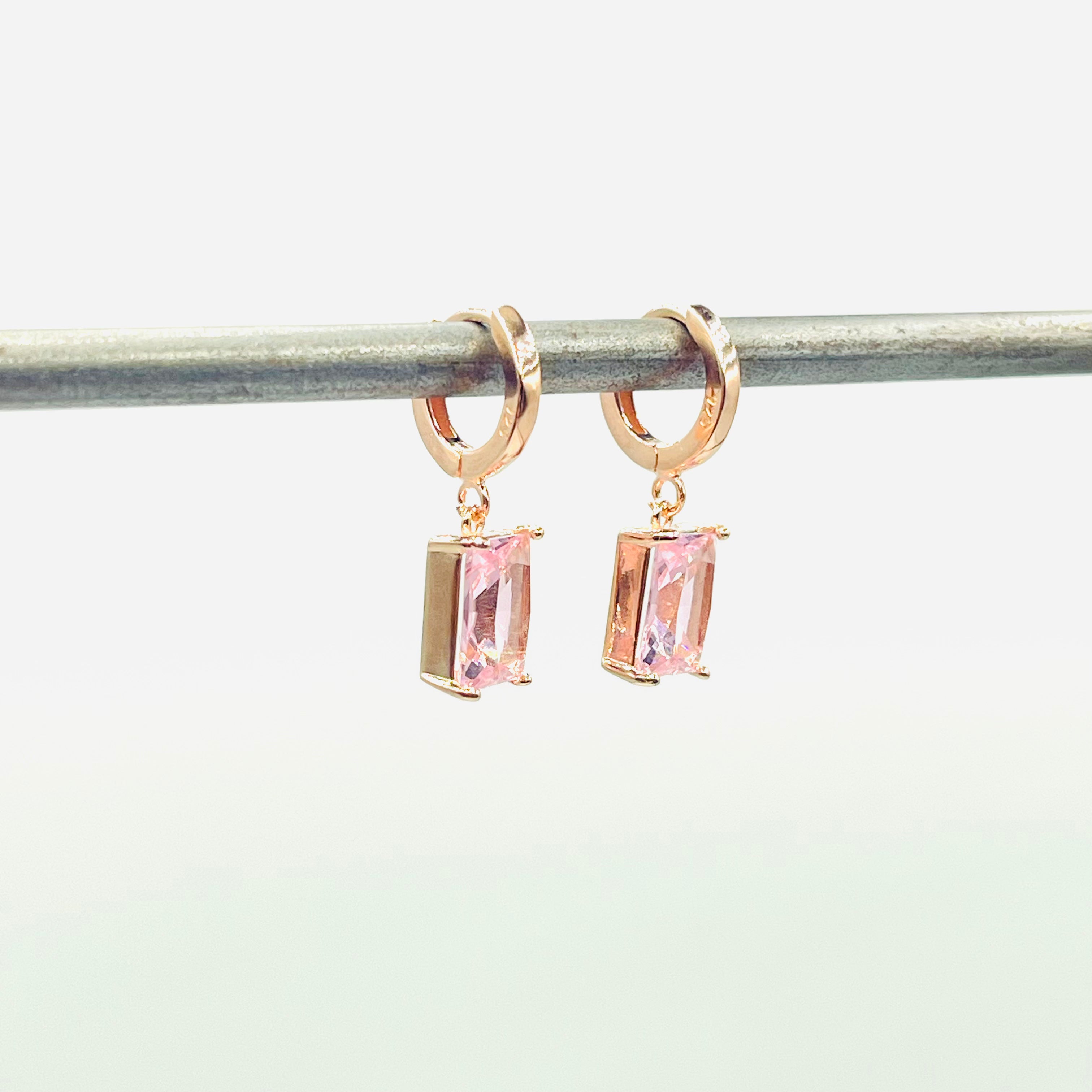 ORECCHINI SCATTINI ROSA