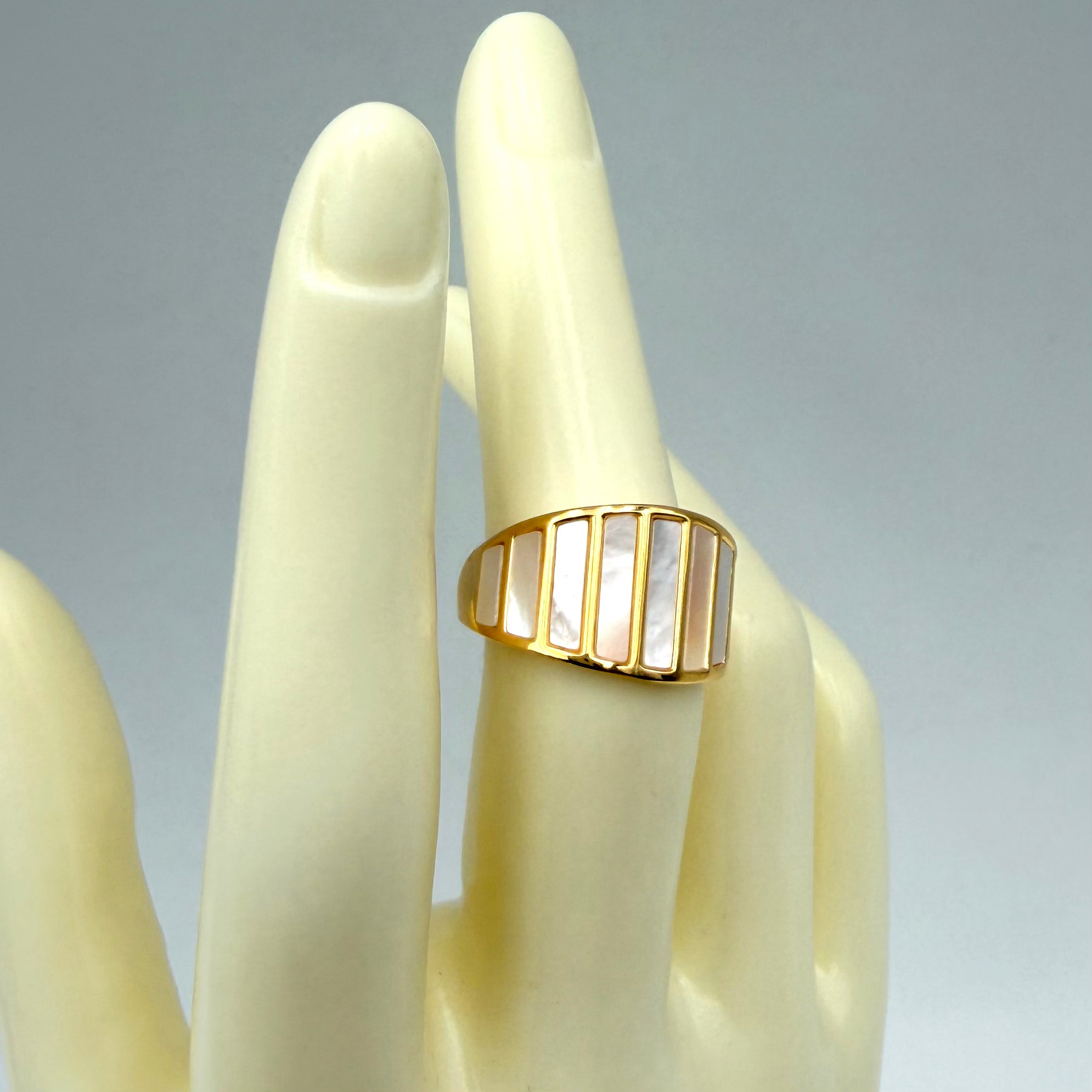 ANELLO MADREPERLA FASCIA 109HB