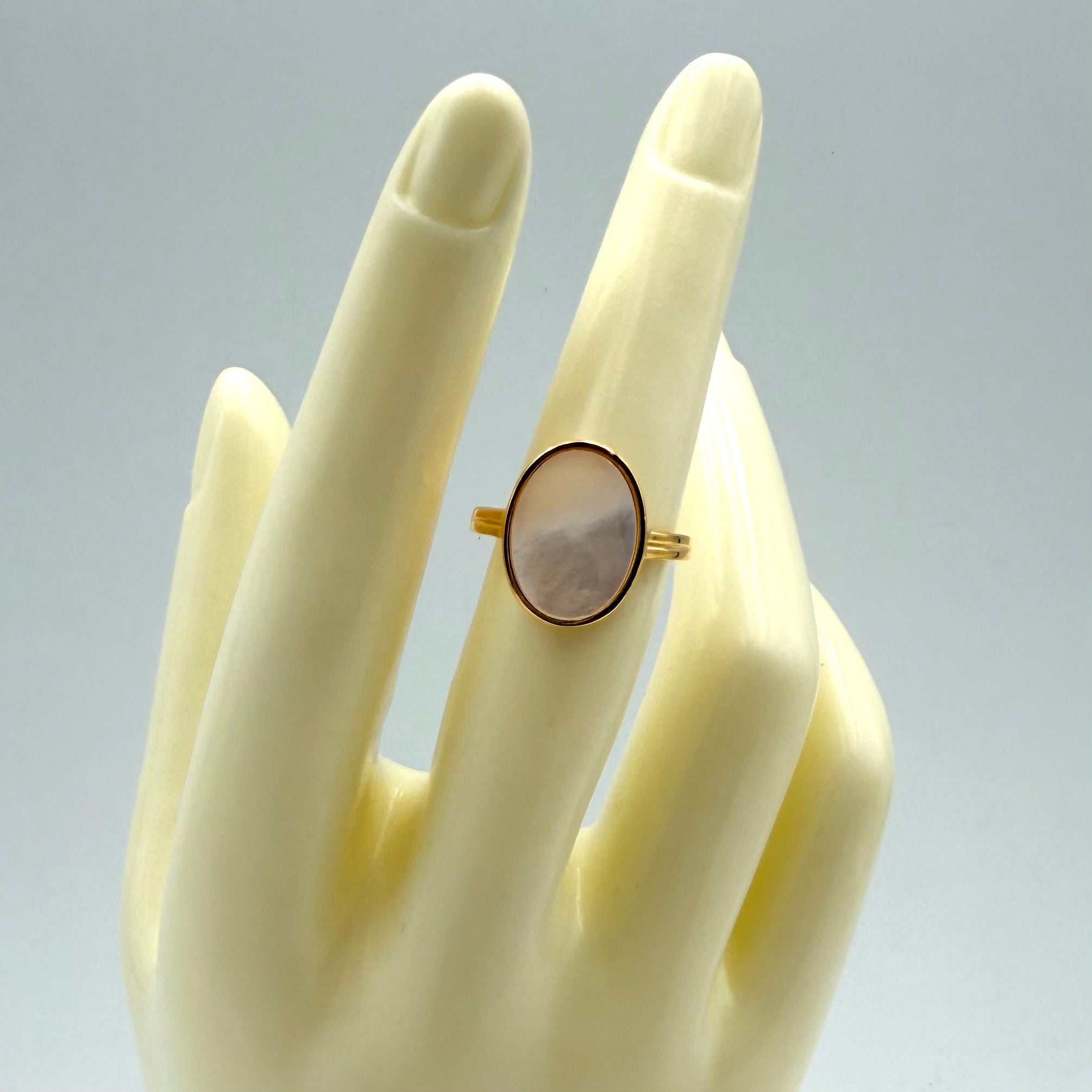 ANELLO MADREPERLA OVALE 110HB