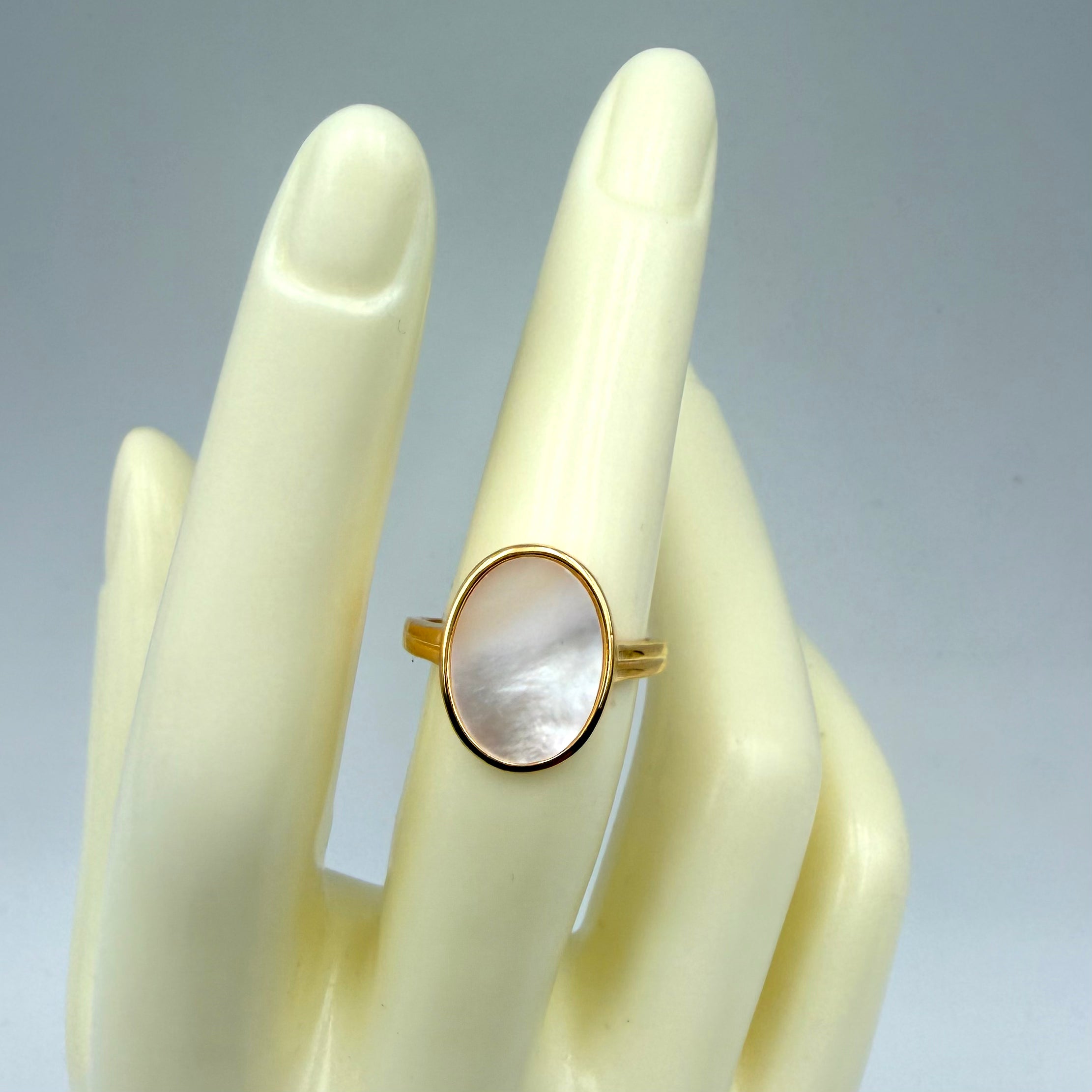 ANELLO MADREPERLA OVALE 110HB