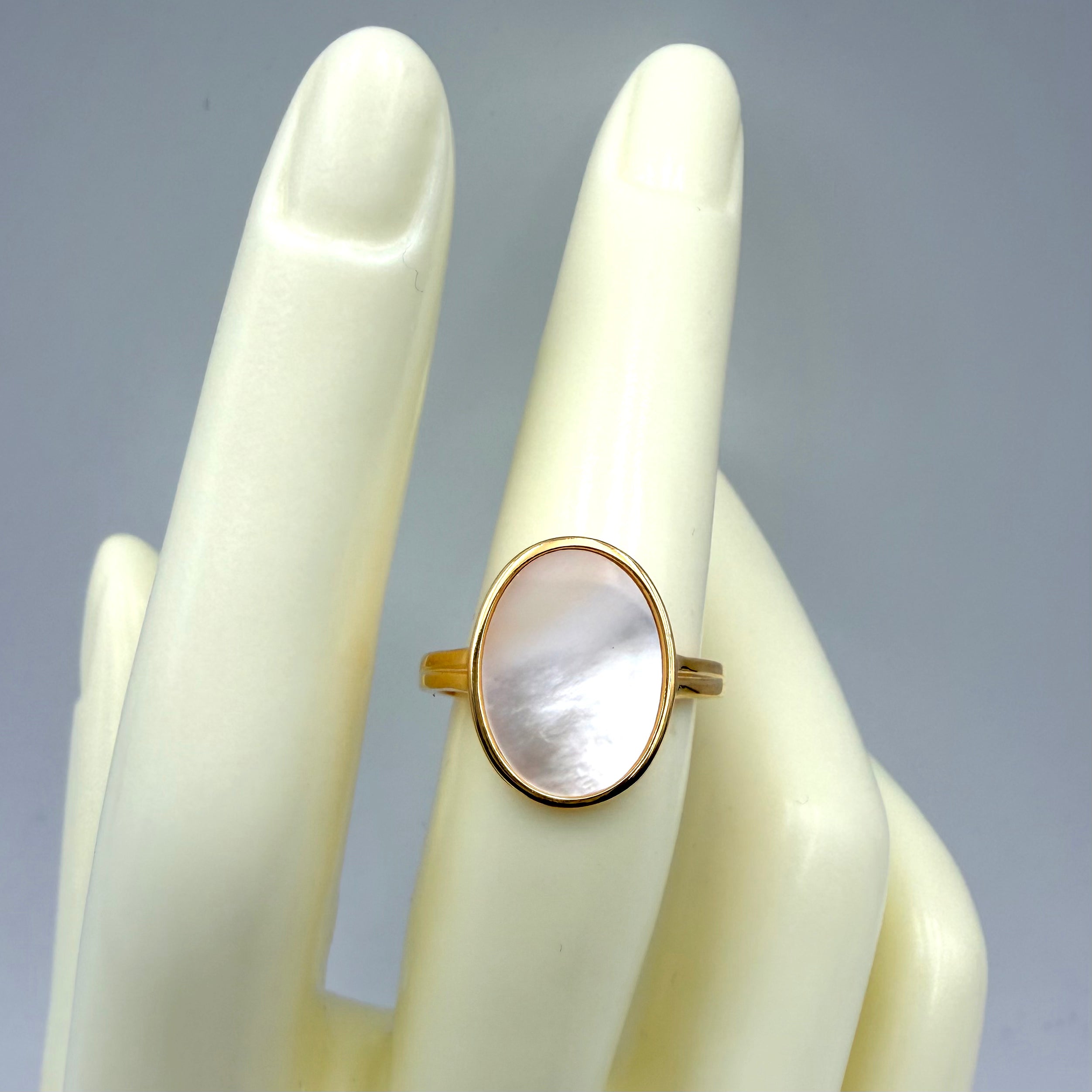 ANELLO MADREPERLA OVALE 110HB