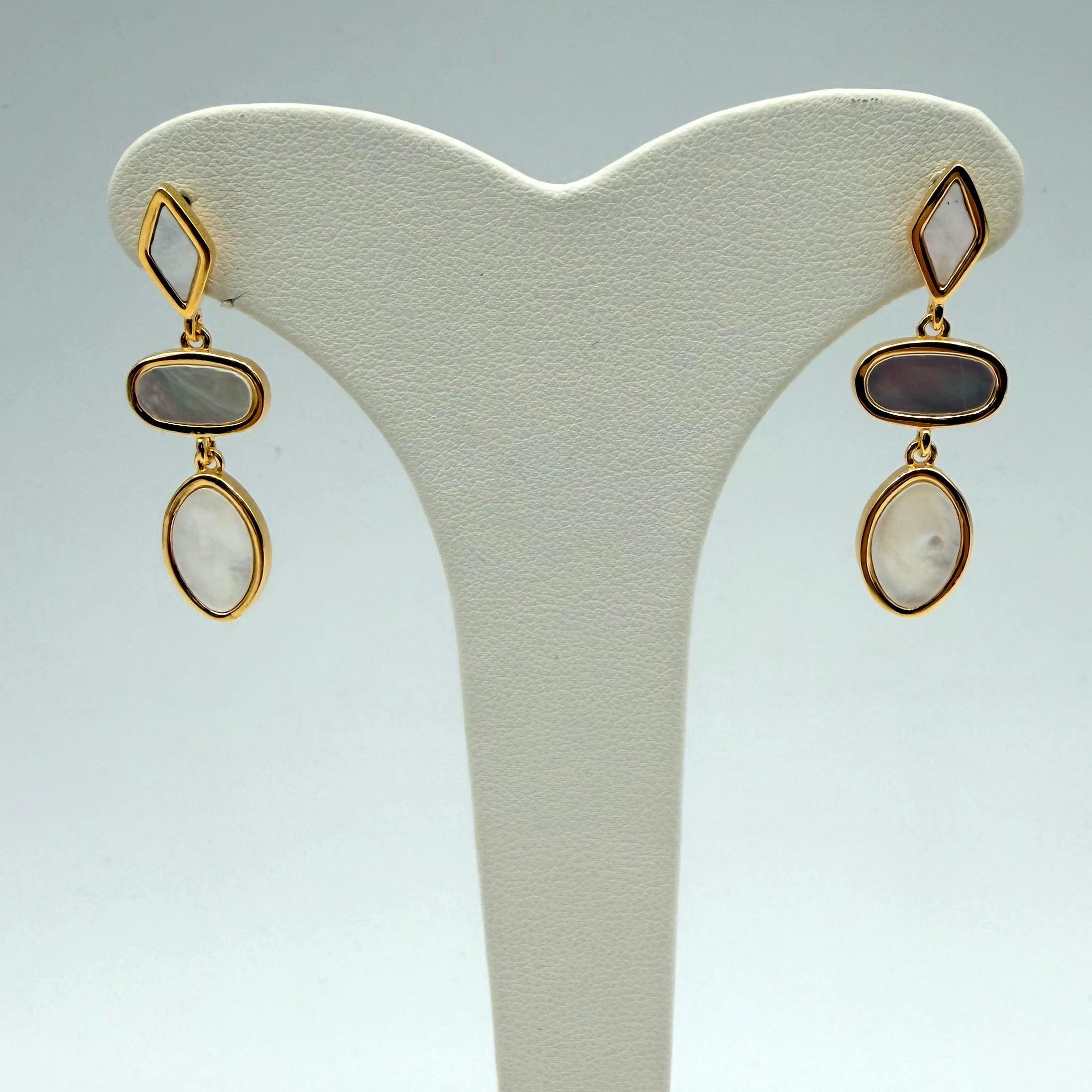 ORECCHINI MADREPERLA 1001HB