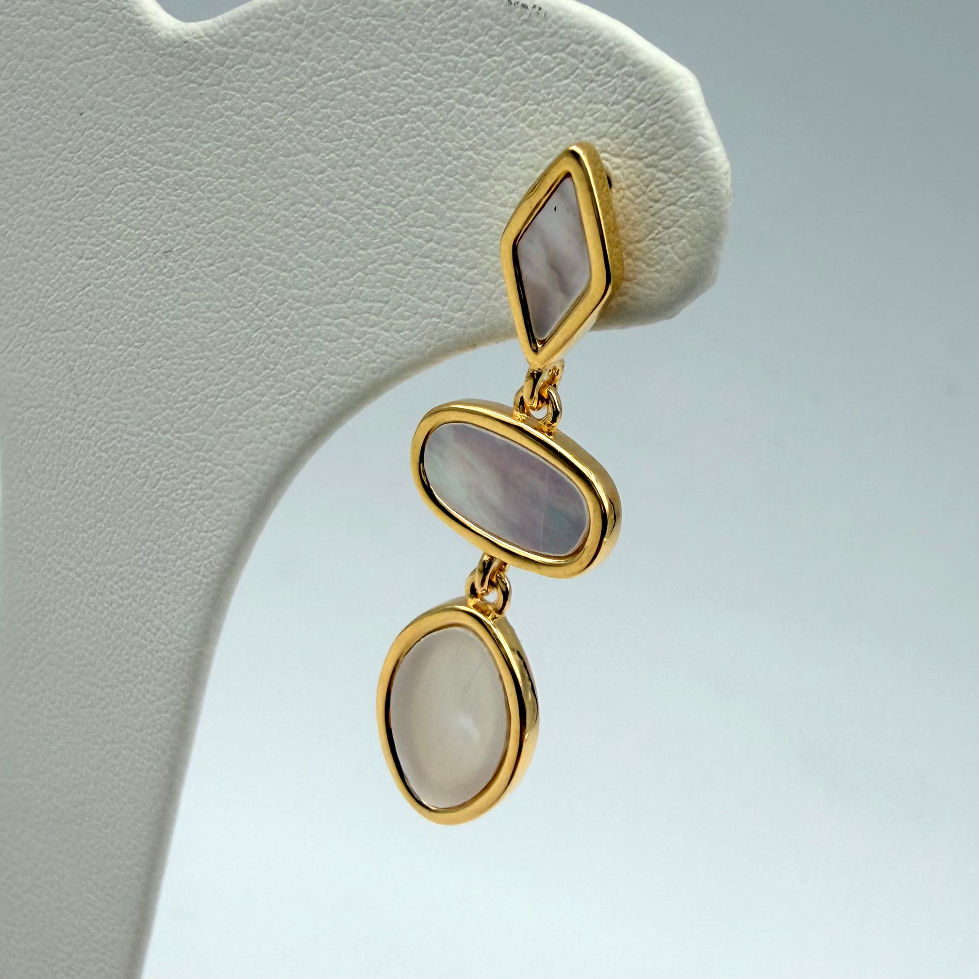 ORECCHINI MADREPERLA 1001HB