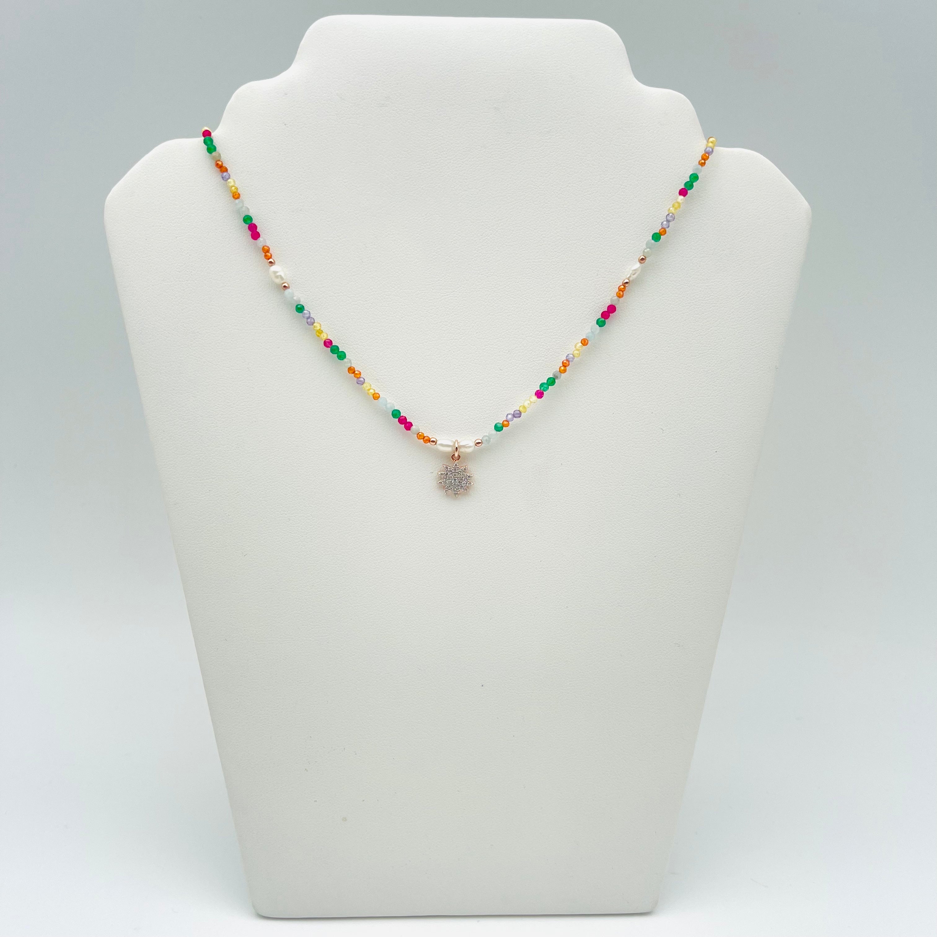 COLLANA MULTICOLOR E PERLE DI FIUME 573