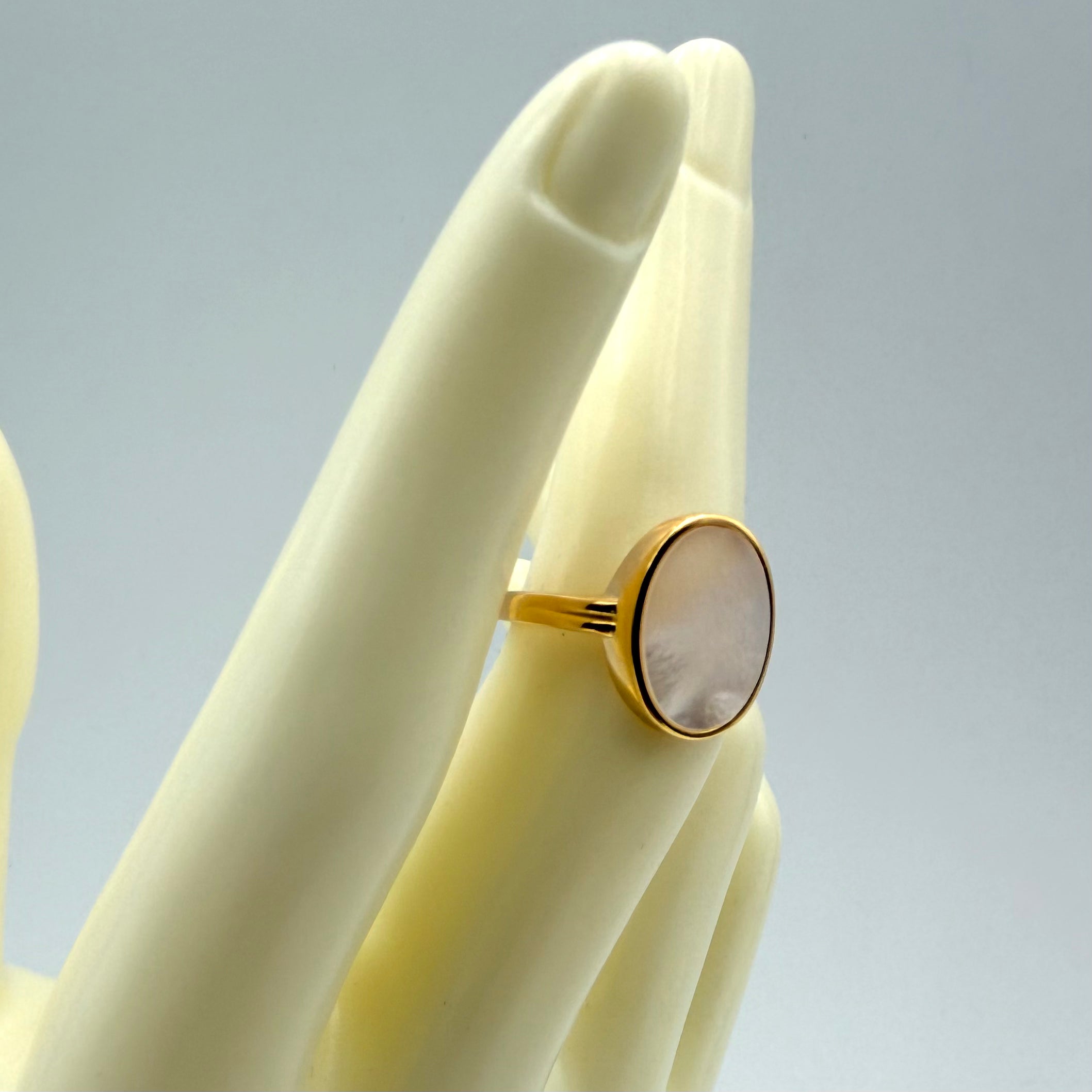 ANELLO MADREPERLA OVALE 110HB